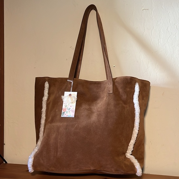 NWT Johnny Was suede Acacia Sherpa tote Italian leather with embroidery - Picture 8 of 13